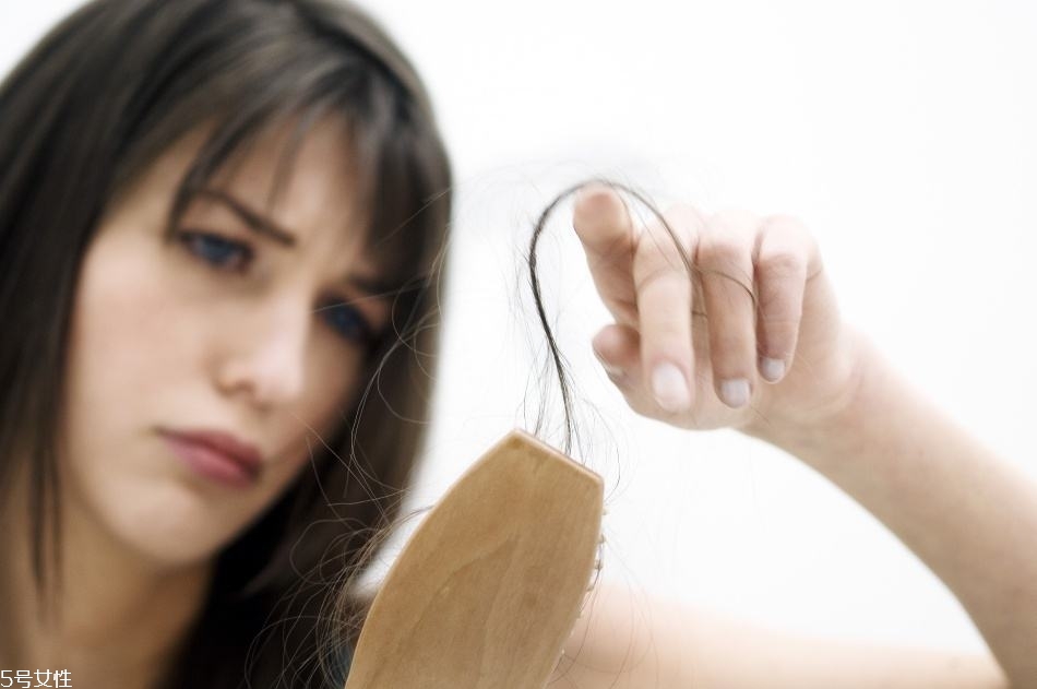 女人為什么經(jīng)常掉頭發(fā)？從根本找原因