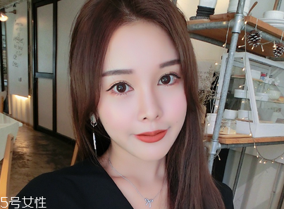 名創(chuàng)優(yōu)品眼影好用嗎？韓系貓眼妝的畫法