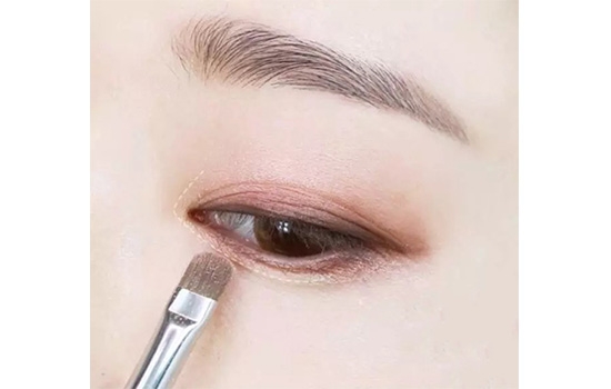 豆沙色眼妝怎么畫？超受歡迎的空氣眼妝畫法