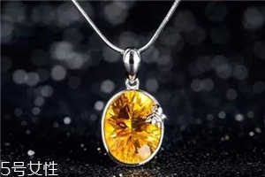 黃水晶有收藏價(jià)值嗎？聽(tīng)聽(tīng)專(zhuān)家怎么說(shuō)
