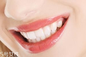 牙線和漱口水是否必要？抑菌護(hù)牙好習(xí)慣