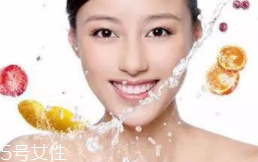 補(bǔ)水貼片面膜適合什么膚質(zhì)？不分膚質(zhì)