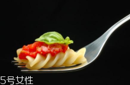鋅對肌膚有哪些作用？鋅有助于防曬和抗衰老