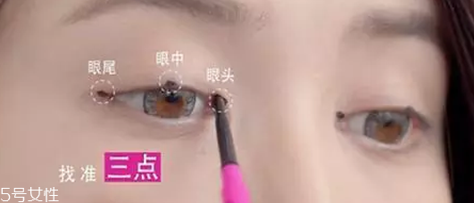 眼線液筆不出水怎么辦？畫眼線的常見誤區(qū)