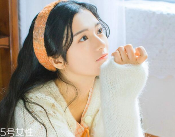 怎么選擇適合自己的襯衫？穿對(duì)了顯年輕
