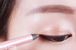 眼線怎么防止畫殘？分段畫不易錯(cuò)