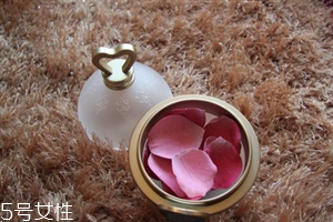 花瓣腮紅怎么做的？貌美又好用