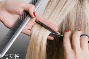 剪發(fā)能促進(jìn)頭發(fā)生長(zhǎng)嗎？毫無關(guān)系