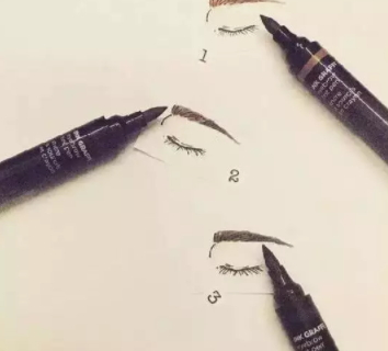 眉粉和眉筆哪個自然？更持久？
