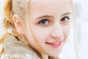 孕睫術(shù)多久后做美瞳線？孕睫術(shù)眼睛腫緩解小妙招