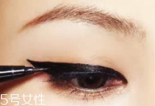 眉粉可以畫眼線嗎？