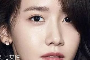 裸妝眼影怎么選？色號(hào)接近膚色
