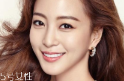 裸妝眼影怎么選？色號(hào)接近膚色