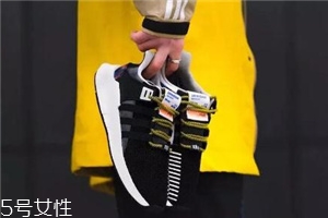 阿迪達斯有加絨鞋嗎？冬天也能穿的運動鞋