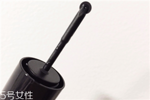mac滾輪眼線(xiàn)液好用嗎？超棒的眼妝神器