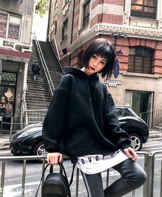 衛(wèi)衣怎么穿顯腿長？教你穿出大長腿