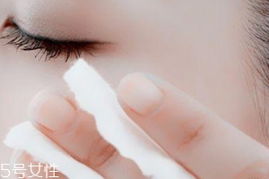 化妝棉濕敷多久好？五分鐘就好