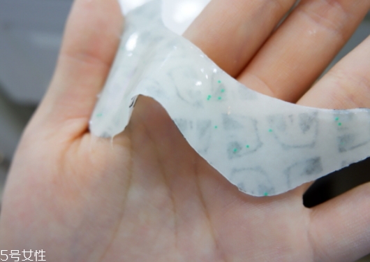 pandaw潘達眼膜可以敷多久？潘達眼膜要洗嗎