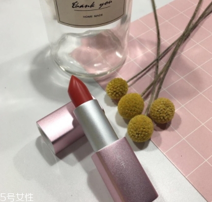 花西子是什么牌子？國貨新星品牌
