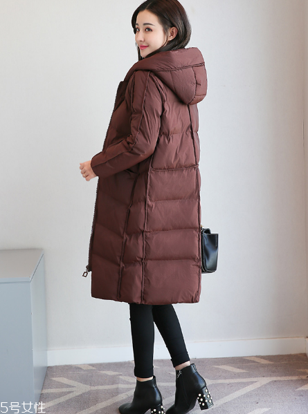 小個(gè)子女生適合什么款式棉服？打造冬日浪漫情緣