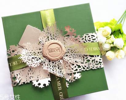 LA MER修護(hù)精華露孕媽能用嗎？適合產(chǎn)后去皺