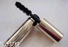迪奧睫毛膏怎么樣？刷完睫毛膏再夾一次睫毛更卷翹