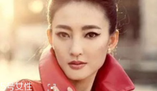 鵝蛋臉適合什么妝容？不適合濃妝
