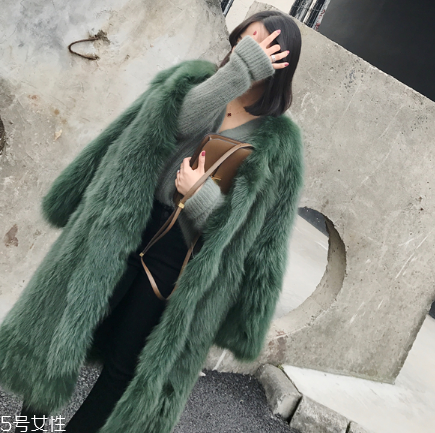 皮草可以用洗發(fā)水洗嗎？皮草最好不要水洗