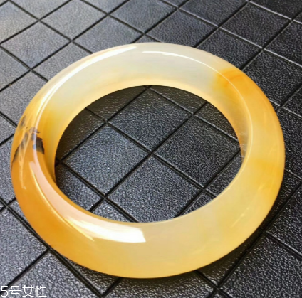 黃龍玉有收藏價值嗎？不同等級收藏價值不同