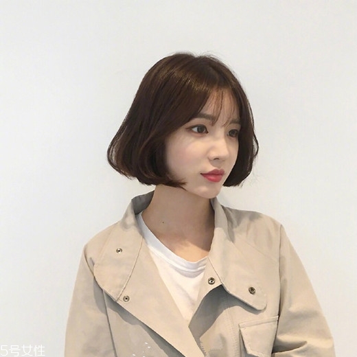 內(nèi)扣短發(fā)適合什么臉型？臉小是關(guān)鍵