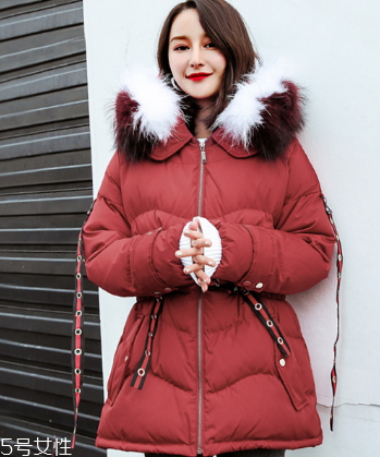 冬天穿什么羽絨服顯瘦？教你做冬日小妖精