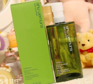 卸妝油哪個(gè)牌子好用？網(wǎng)紅卸妝油盤(pán)點(diǎn)