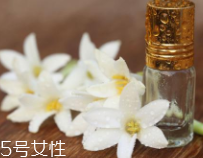 精油能喝嗎？不是所有精油都能喝