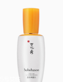 皮膚不吸收護(hù)膚品怎么回事？光用乳液面霜遠(yuǎn)遠(yuǎn)不夠