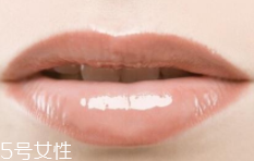 嘴唇干裂是一種病嗎？治療口角炎從改善習(xí)慣入手
