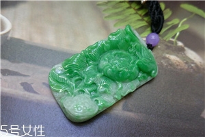翡翠a貨是什么意思？千萬別誤解了