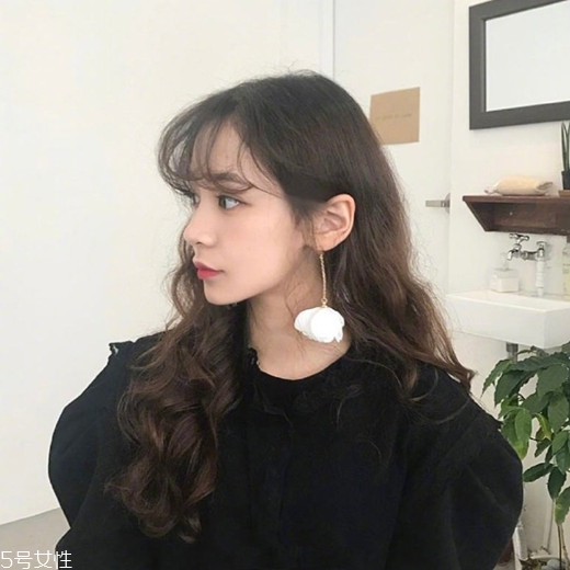 什么臉型適合短發(fā)？顯小的可愛短發(fā)造型圖