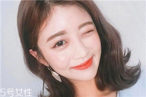 齊肩發(fā)怎么燙好看？女生發(fā)型設(shè)計與臉形搭配