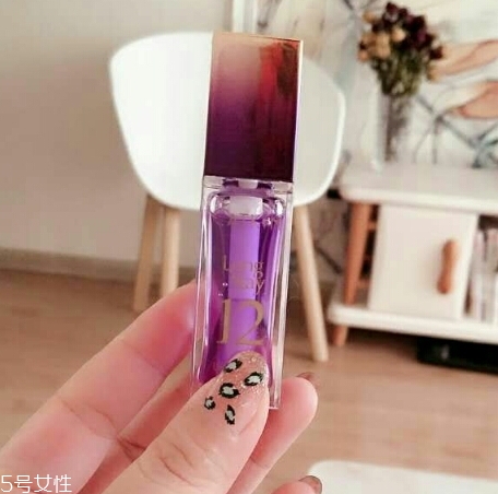 唇蜜怎么涂？一步一步打造嘟嘟唇