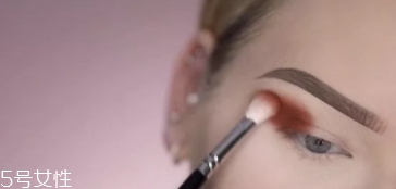 huda beauty沙漠盤怎么畫？油管大神一步步示范