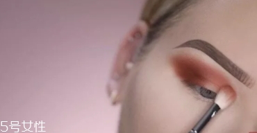 huda beauty沙漠盤怎么畫？油管大神一步步示范
