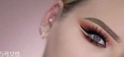 huda beauty沙漠盤怎么畫？油管大神一步步示范