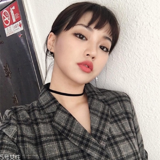 二次元劉海適合什么發(fā)型？讓你個性十足