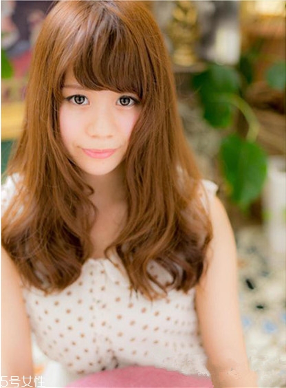 鵝蛋臉扎什么馬尾好看？肉肉臉適合這些發(fā)型