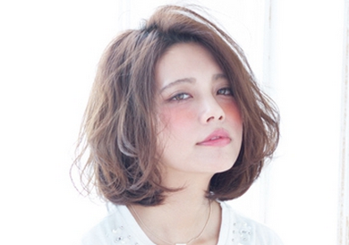 齊肩發(fā)怎么燙好看？女生發(fā)型設(shè)計(jì)與臉形搭配