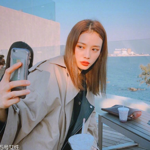齊肩發(fā)怎么燙好看？女生發(fā)型設(shè)計(jì)與臉形搭配