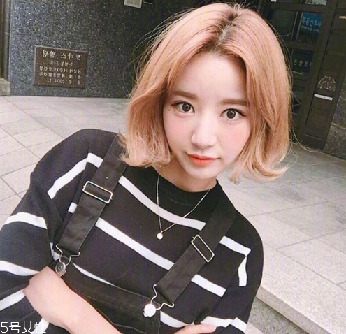 短發(fā)適合扎什么發(fā)型？剪短發(fā)這么好看