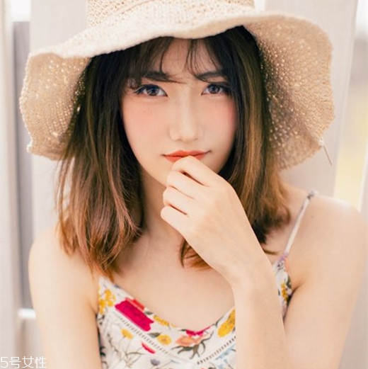 齊肩發(fā)怎么燙好看？女生發(fā)型設(shè)計(jì)與臉形搭配