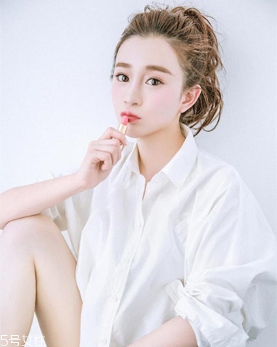 鵝蛋臉扎什么馬尾好看？肉肉臉適合這些發(fā)型