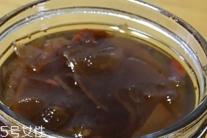 冰糖雪梨膏孕婦能吃嗎？孕婦吃冰糖雪梨膏適量最好